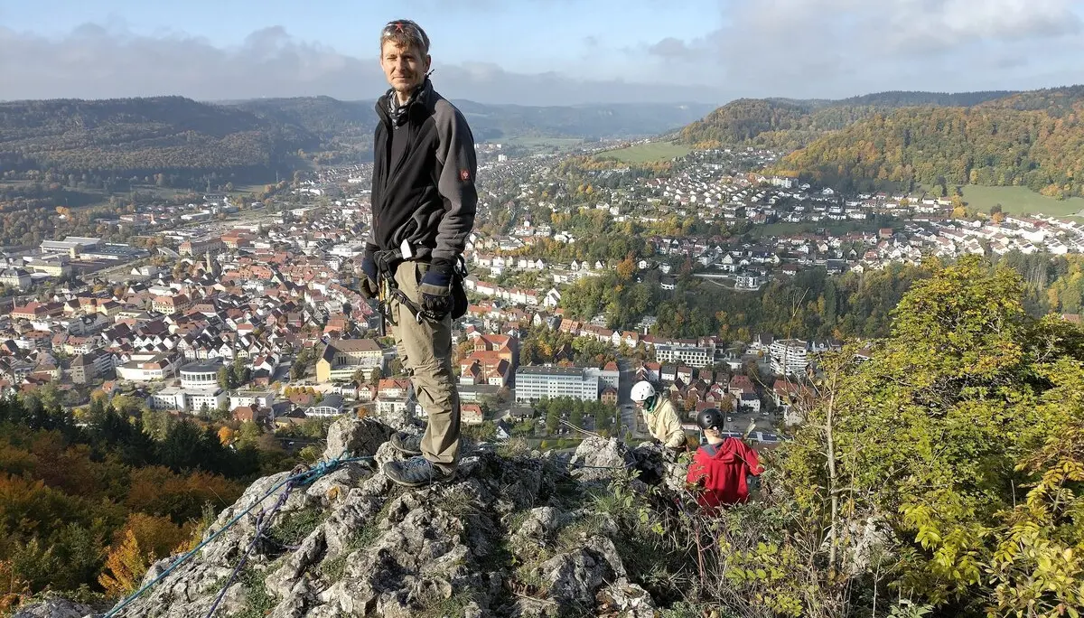 Tobias Kolbert und weiterer Kletterer im Rahmen der Aktion. | © DAV Ebingen