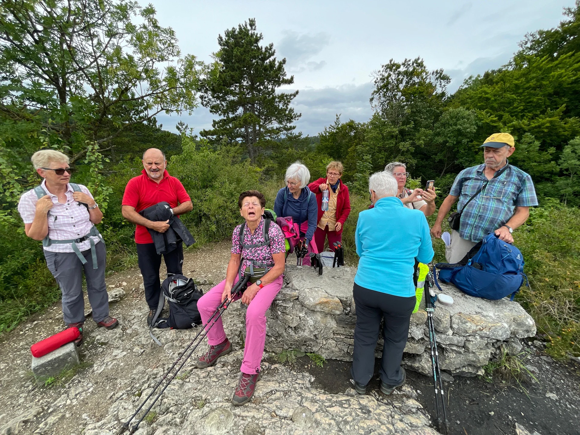 Dieses Bild zeigt die Teilnehmer ebenfalls bei einer Pause. | © DAV Ebingen