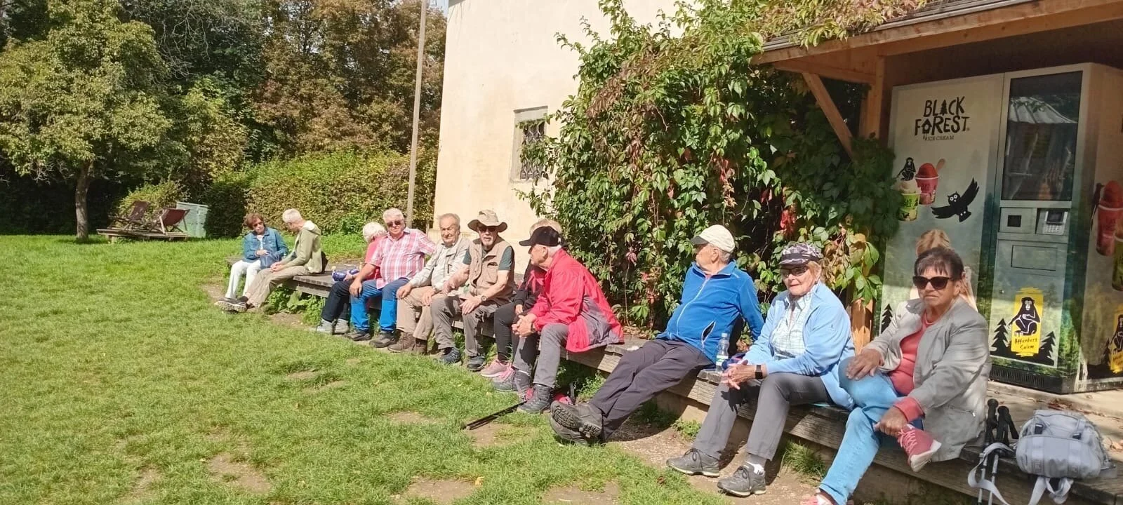 Teilnehmer der Wanderung während einer Rast. | © DAV Ebingen
