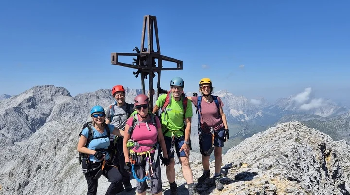Das Gipfelfoto der Gruppe auf der Lamsenspitze. | © DAV Ebingen