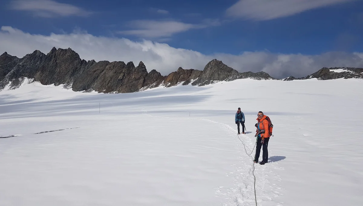 Teilnehmer auf dem Weg zum Fluchtkogel. | © DAV Ebingen