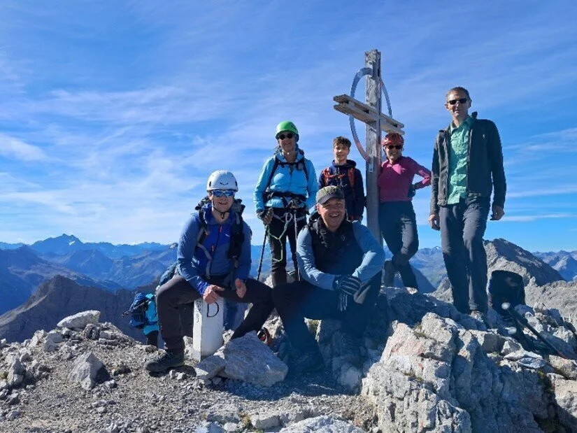 Gipfelbild der Teilnehmer auf dem Bockkarkopf. | © DAV Ebingen