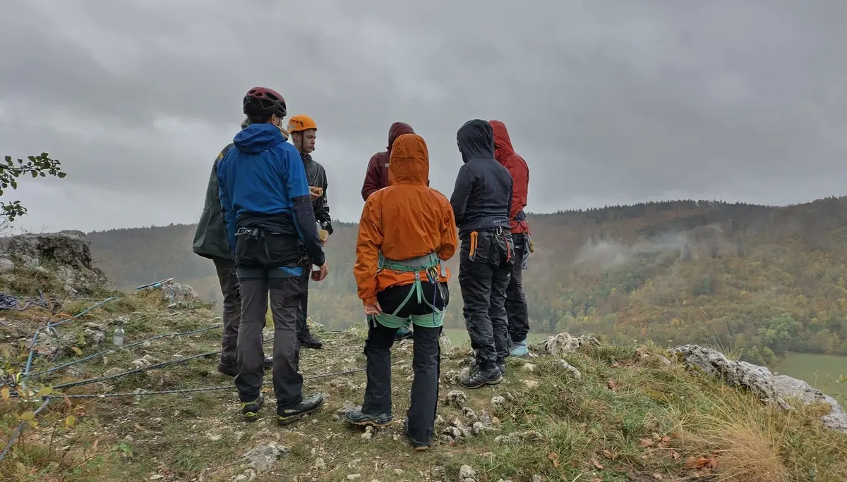 Annähernd alle helfenden Mitglieder gehörten zum JDAV. | © DAV Ebingen