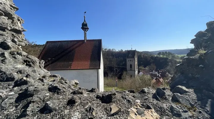 Eine Kapelle oberhalb von Veringenstadt. | © DAV Ebingen