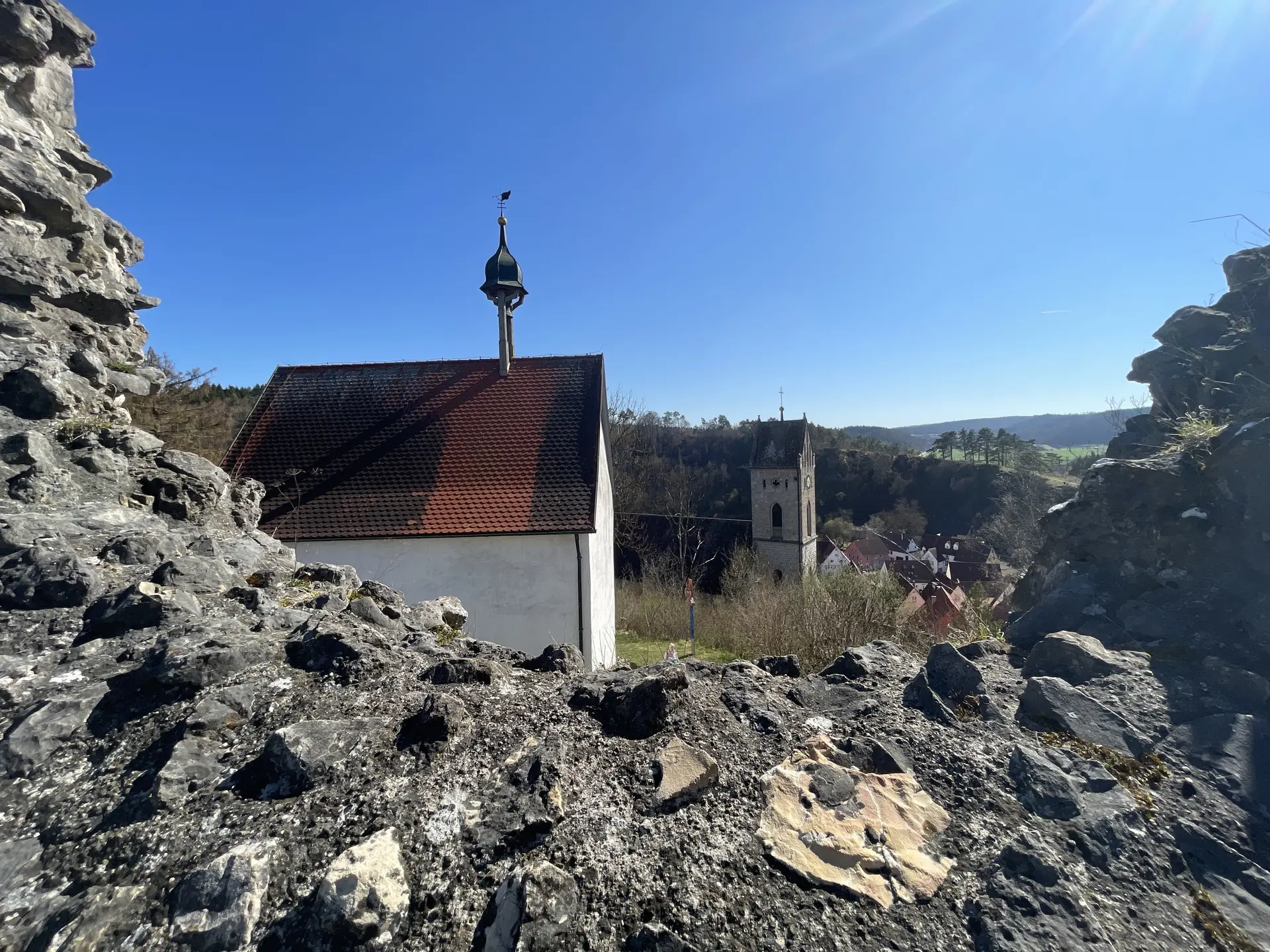 Eine Kapelle oberhalb von Veringenstadt. | © DAV Ebingen