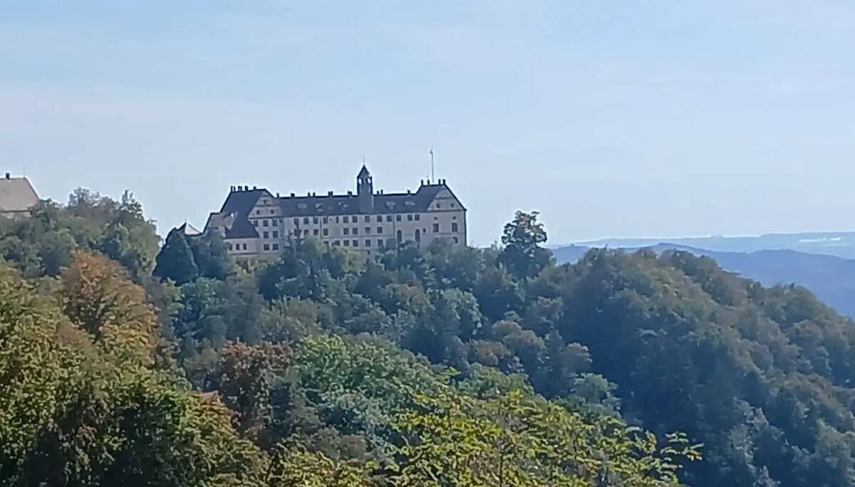 Ein Blick auf Schloss Heiligenberg. | © DAV Ebingen