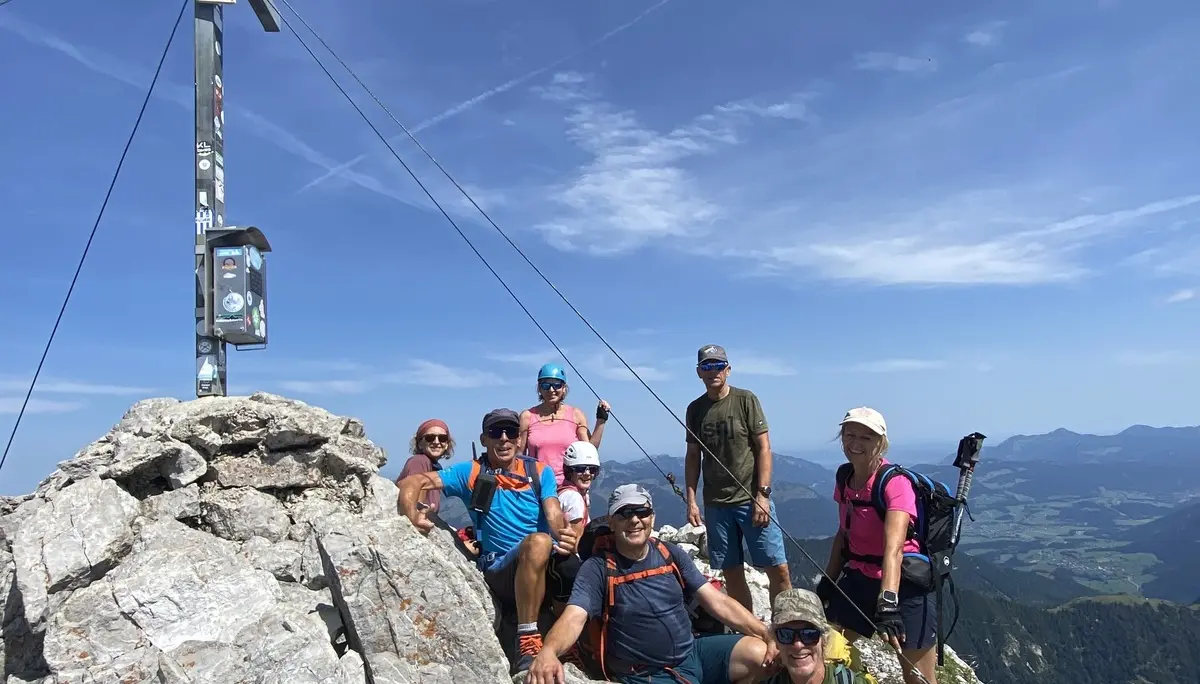 Ein Gruppenbild auf dem Gipfel "Hintere Goinger Halt". | © DAV Ebingen