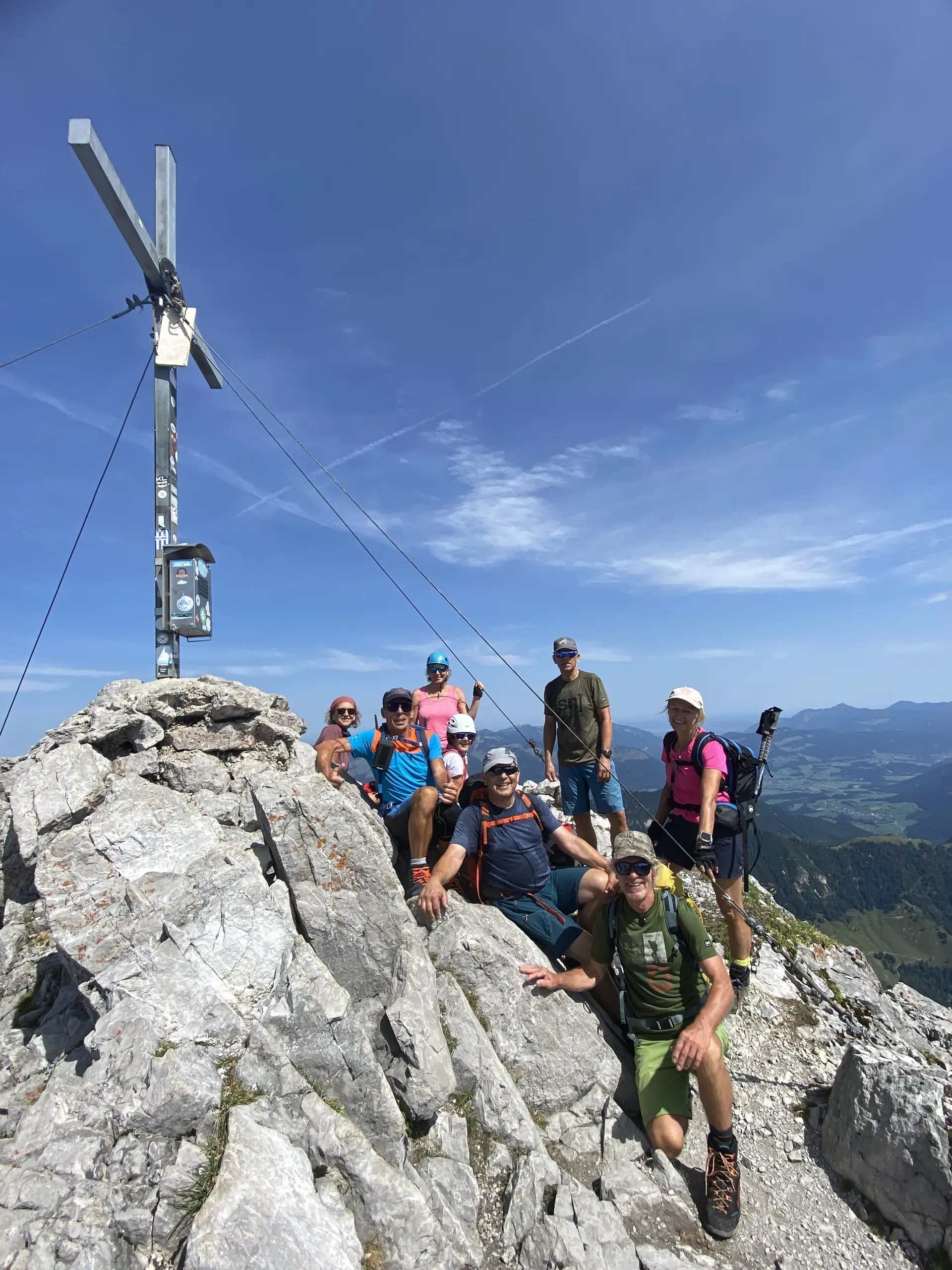 Ein Gruppenbild auf dem Gipfel "Hintere Goinger Halt". | © DAV Ebingen