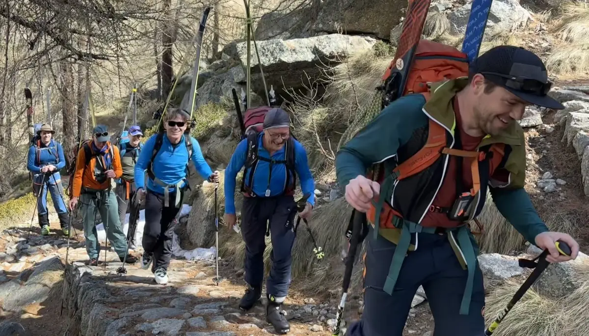 Die Gruppe während einem Aufstieg. | © DAV Ebingen